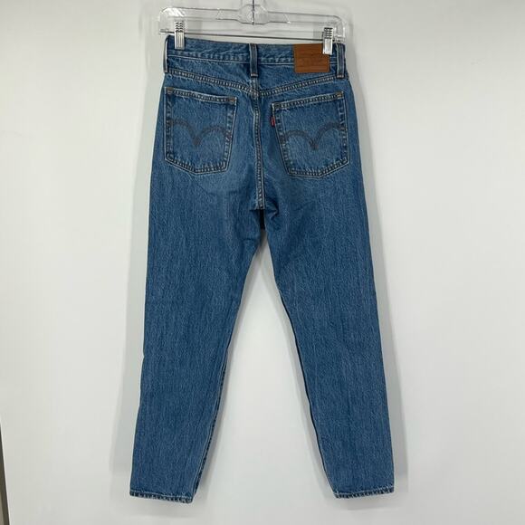 Levi’s Wedgie Button Fly Jeans Distressed - Picture 6 of 9